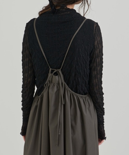 Libra Cue(リブラ キュー)の「“シアーストライプハイネックカットソー” レイヤードスタイルに欠かせないシアー素材のハイネックニットソー(Tシャツ/カットソー・レディース・ブラック/アイボリー・FREE)」の21枚目の写真