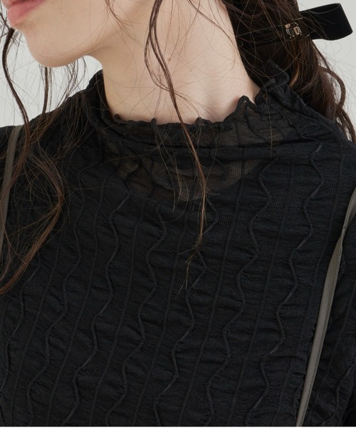 Libra Cue(リブラ キュー)の「“シアーストライプハイネックカットソー” レイヤードスタイルに欠かせないシアー素材のハイネックニットソー(Tシャツ/カットソー・レディース・ブラック/アイボリー・FREE)」の22枚目の写真