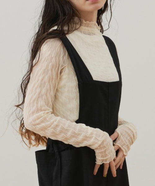 Libra Cue(リブラ キュー)の「“シアーストライプハイネックカットソー” レイヤードスタイルに欠かせないシアー素材のハイネックニットソー(Tシャツ/カットソー・レディース・ブラック/アイボリー・FREE)」の9枚目の写真