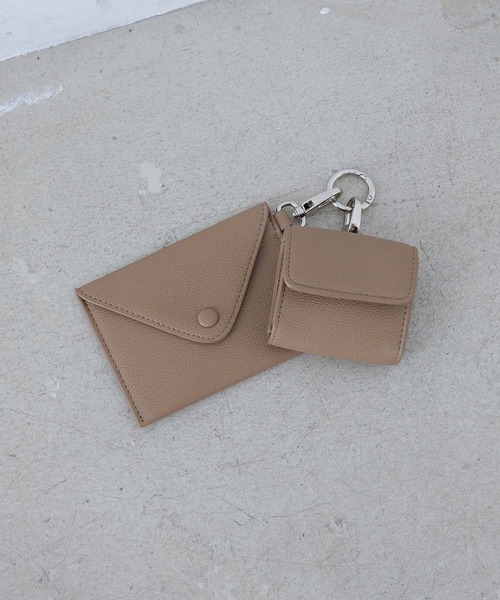 EFOLE(エフォル)の「Mulch smartphone shoulder bag / マルチ スマホショルダー バッグ(ショルダーバッグ・レディース・ブラウン/ブラック・FREE)」の3枚目の写真