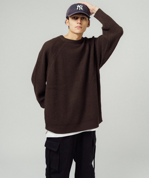 Ressaca（レサーカ）の「オーバーサイズ 片畔 ラグランクルーネックカラーニットセーター（ニット/セーター・メンズ・ブラウン/ブルー/ロイヤルブルー/ライトグリーン/グリーン/イエロー/オレンジ/ブラック/グレー・L/M）」の21枚目の写真