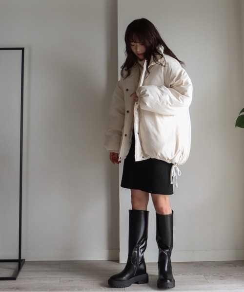 COURO（コウロ）の「ボリュームスリーブエコダウンミドルコート 襟取り外し可能（ダウンジャケット/コート・レディース・ブラック/カーキ/アイボリー・FREE）」の7枚目の写真