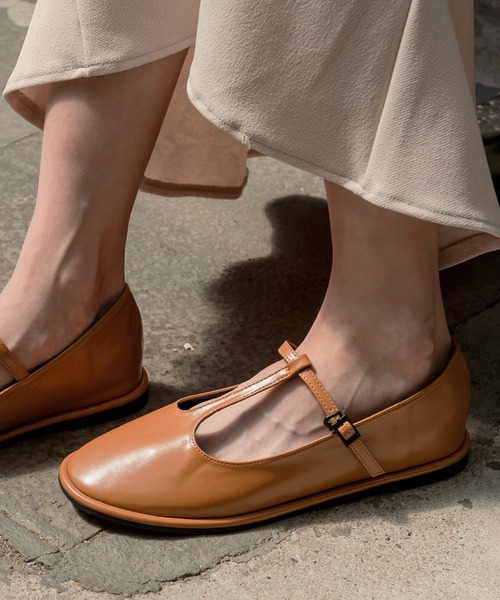 UNE MANSION（ユヌマンション）の「Tストラップメリージェーンフラットシューズ（パンプス・レディース・ブラック/ブラウン/アイボリー/ミント・23.0cm/24.0cm/25.0cm）」の19枚目の写真