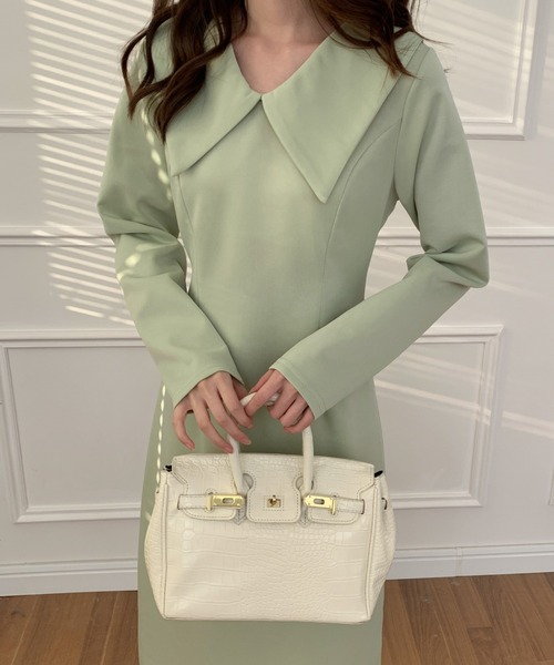 ECLIN（エクラン）の「バックスリットAラインワンピース（ワンピース・レディース・グリーン/ブラウン・S/M/L）」の11枚目の写真