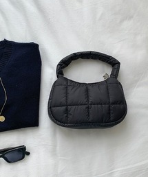 キルティングナイロンポーチサイズバッグ