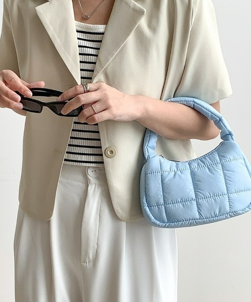 LAC-VERT（ラック・ヴェール）の「キルティングナイロンポーチサイズバッグ（ハンドバッグ・レディース・ブラック/ブルー/ホワイト/ピンク/イエロー・FREE）」の6枚目の写真