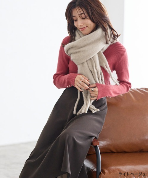 Pierrot（ピエロ）の「ふんわりフェイクウールマフラー（マフラー・レディース・ライトベージュ/モカ/ブラック/アイボリー/ライトグレー・FREE）」の15枚目の写真