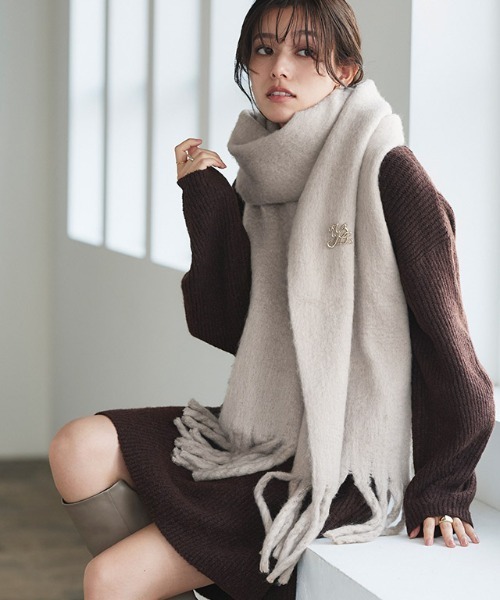 Pierrot（ピエロ）の「ふんわりフェイクウールマフラー（マフラー・レディース・ライトベージュ/モカ/ブラック/アイボリー/ライトグレー・FREE）」の19枚目の写真