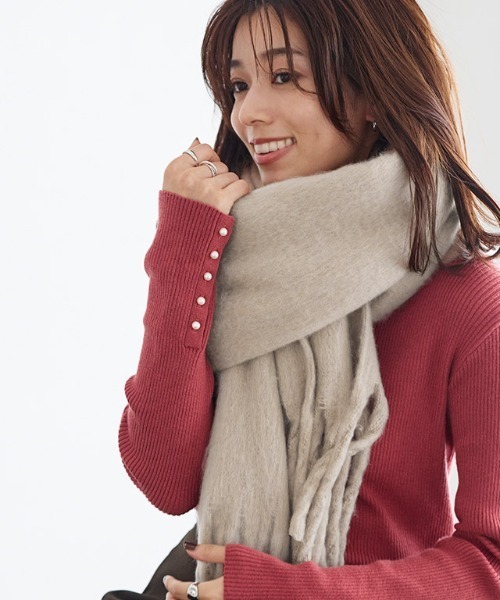 Pierrot（ピエロ）の「ふんわりフェイクウールマフラー（マフラー・レディース・ライトベージュ/モカ/ブラック/アイボリー/ライトグレー・FREE）」の21枚目の写真