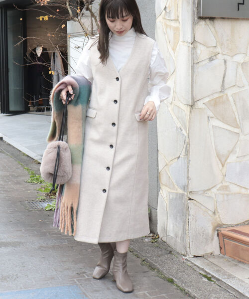 fredy emue（フレディエミュ）の「ニットメルトンジレジャンスカ（ジャンパースカート・レディース・ブルー/アイボリー/チャコールグレー・36/38）」の12枚目の写真