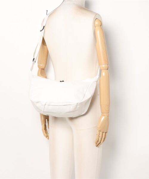 florist（フローリスト）の「【軽量】ユニセックスメッセンジャーショルダーバッグ（ショルダーバッグ・レディース・ホワイト/ブラック・FREE）」の14枚目の写真