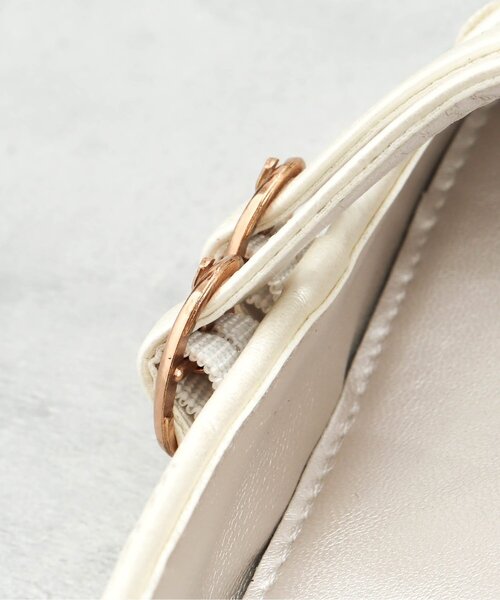 apres les cours（アプレレクール）の「お花モチーフストラップシューズ（パンプス・キッズ・ブラック/オフホワイト・14/19/18/20/16/15 /17）」の16枚目の写真