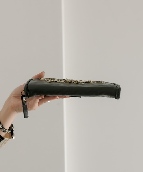 CAMPOMAGGI（カンポマッジ）の「《WEB限定》【CAMPO MAGGI(カンポマッジ)】スタッズ長財布（財布・レディース・ブラック・FREE）」の6枚目の写真