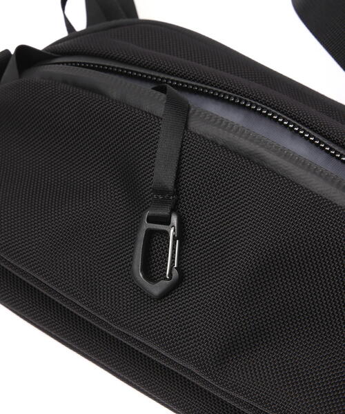 Aer(エアー)の「Aer(エアー)Day Sling 3 BLACK AER-21026 正規商品(ボディバッグ/ウエストポーチ・メンズ・ブラック・F)」の21枚目の写真