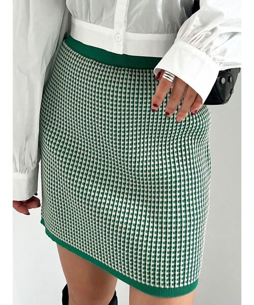 EMODA(エモダ)の「3Dファブリックニットスカート(スカート・レディース・ブラック/ベージュ/ブルー/グリーン・FREE)」の3枚目の写真