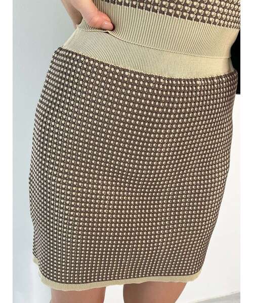 EMODA(エモダ)の「3Dファブリックニットスカート(スカート・レディース・ブラック/ベージュ/ブルー/グリーン・FREE)」の8枚目の写真