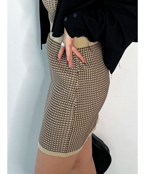 EMODA(エモダ)の「3Dファブリックニットスカート(スカート・レディース・ブラック/ベージュ/ブルー/グリーン・FREE)」の16枚目の写真