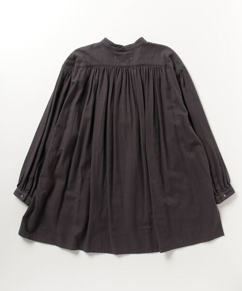 IKKUNA(イクナ)の「pullover blouse/プルオーバーブラウス(シャツ/ブラウス・レディース・チャコールグレー/サンドベージュ・1)」の3枚目の写真