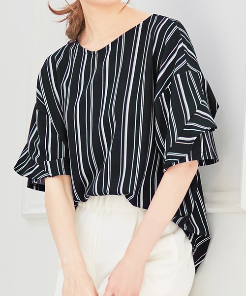 alotta(アロッタ)の「【サラっとした着心地/晩夏まで活躍する袖丈】フリル袖Tシャツブラウス≪Sサイズ展開あり≫(シャツ/ブラウス・レディース・モカ/プラム/オフホワイト/レッド/ネイビー/レッド系その他/チェリーピンク/ブラック/ベージュ/ライトグリーン/ライトブルー/ライトピンク/ミント/ブルー系その他/ブルーグリーン/ホワイト系その他/ブラック系その他/ドット/アイボリー/ロイヤルブルー・MEDIUM/XXXX-LARGE/LARGE/XXX-LARGE/SMALL/X-LARGE/XX-LARGE)」の12枚目の写真