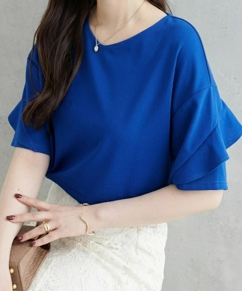 alotta(アロッタ)の「【サラっとした着心地/晩夏まで活躍する袖丈】フリル袖Tシャツブラウス≪Sサイズ展開あり≫(シャツ/ブラウス・レディース・モカ/プラム/オフホワイト/レッド/ネイビー/レッド系その他/チェリーピンク/ブラック/ベージュ/ライトグリーン/ライトブルー/ライトピンク/ミント/ブルー系その他/ブルーグリーン/ホワイト系その他/ブラック系その他/ドット/アイボリー/ロイヤルブルー・MEDIUM/XXXX-LARGE/LARGE/XXX-LARGE/SMALL/X-LARGE/XX-LARGE)」の14枚目の写真