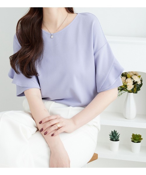 alotta(アロッタ)の「【サラっとした着心地/晩夏まで活躍する袖丈】フリル袖Tシャツブラウス≪Sサイズ展開あり≫(シャツ/ブラウス・レディース・モカ/プラム/オフホワイト/レッド/ネイビー/レッド系その他/チェリーピンク/ブラック/ベージュ/ライトグリーン/ライトブルー/ライトピンク/ミント/ブルー系その他/ブルーグリーン/ホワイト系その他/ブラック系その他/ドット/アイボリー/ロイヤルブルー・MEDIUM/XXXX-LARGE/LARGE/XXX-LARGE/SMALL/X-LARGE/XX-LARGE)」の21枚目の写真