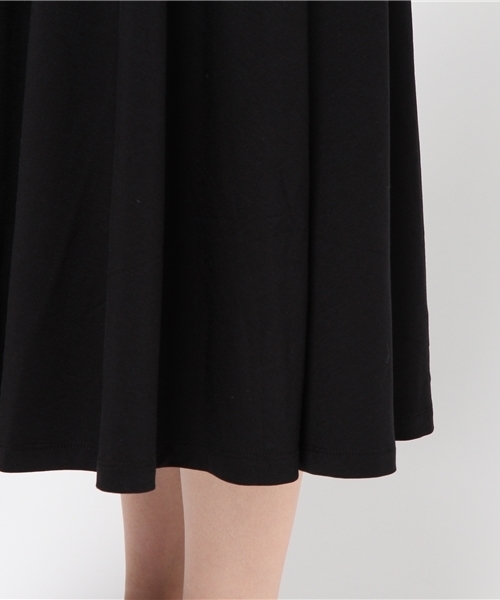 AZUL by moussy(アズールバイマウジー)の「フレアミディSK(スカート・レディース・オフホワイト/ブラック・MEDIUM/SMALL)」の3枚目の写真