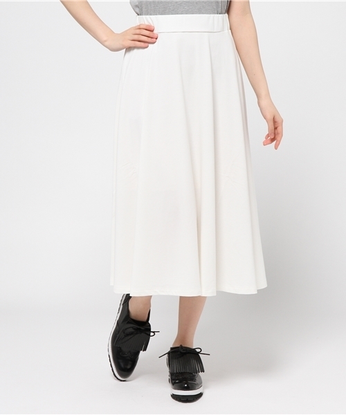 AZUL by moussy(アズールバイマウジー)の「フレアミディSK(スカート・レディース・オフホワイト/ブラック・MEDIUM/SMALL)」の11枚目の写真