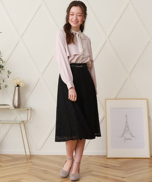 ASTORIA ODIER（アストリアオディール）の「配色リボンタイ トレンチブラウス（シャツ/ブラウス・レディース・ピンクベージュ/ベージュ/ネイビー/ラベンダー/ホワイト・SMALL/MEDIUM）」の15枚目の写真