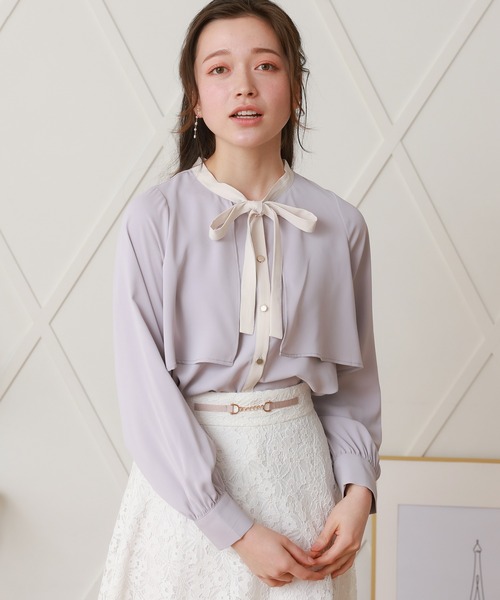 ASTORIA ODIER（アストリアオディール）の「配色リボンタイ トレンチブラウス（シャツ/ブラウス・レディース・ピンクベージュ/ベージュ/ネイビー/ラベンダー/ホワイト・SMALL/MEDIUM）」の18枚目の写真