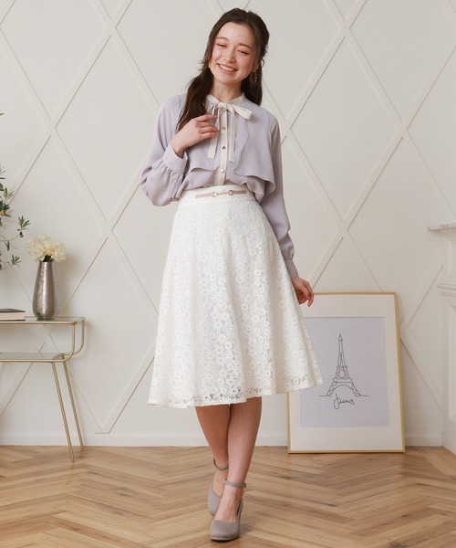 ASTORIA ODIER（アストリアオディール）の「配色リボンタイ トレンチブラウス（シャツ/ブラウス・レディース・ピンクベージュ/ベージュ/ネイビー/ラベンダー/ホワイト・SMALL/MEDIUM）」の21枚目の写真