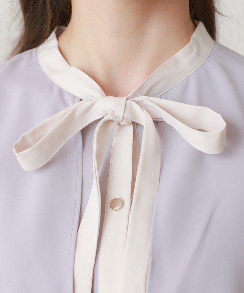 ASTORIA ODIER（アストリアオディール）の「配色リボンタイ トレンチブラウス（シャツ/ブラウス・レディース・ピンクベージュ/ベージュ/ネイビー/ラベンダー/ホワイト・SMALL/MEDIUM）」の22枚目の写真