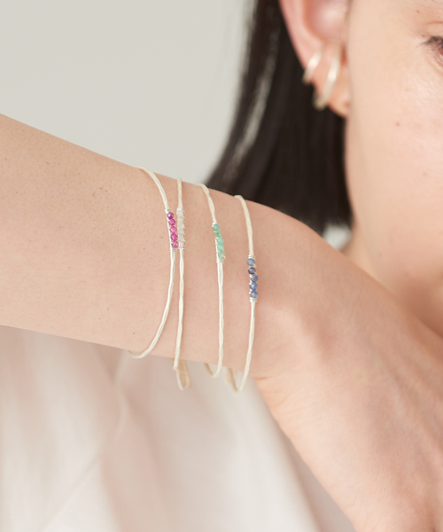 collex（コレックス）の「【Ljud/ユード】5grain天然石バングル シルバー（バングル/リストバンド・レディース・レッド/ホワイト/エメラルド/ブルー・フリー）」の13枚目の写真