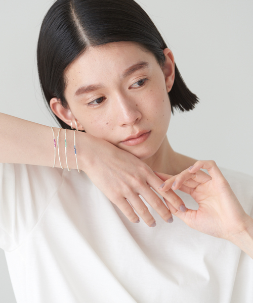 collex（コレックス）の「【Ljud/ユード】5grain天然石バングル シルバー（バングル/リストバンド・レディース・レッド/ホワイト/エメラルド/ブルー・フリー）」の5枚目の写真