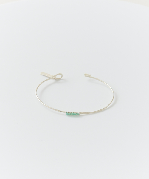 collex（コレックス）の「【Ljud/ユード】5grain天然石バングル シルバー（バングル/リストバンド・レディース・レッド/ホワイト/エメラルド/ブルー・フリー）」の8枚目の写真