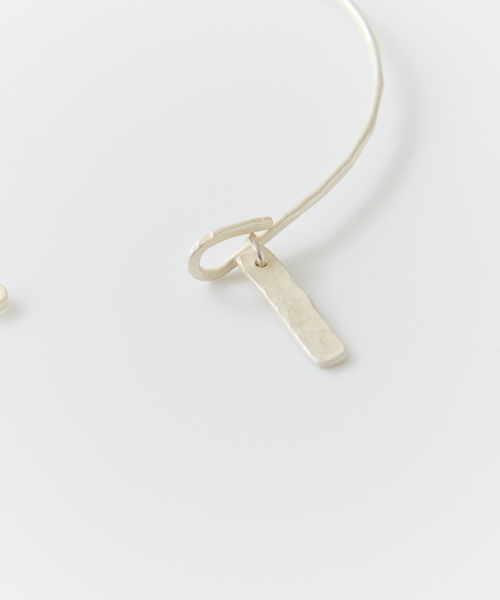 collex（コレックス）の「【Ljud/ユード】5grain天然石バングル シルバー（バングル/リストバンド・レディース・レッド/ホワイト/エメラルド/ブルー・フリー）」の12枚目の写真