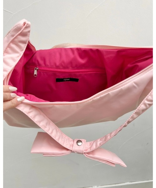 epine（エピヌ）の「e ribbon nylon half moon bag（ショルダー