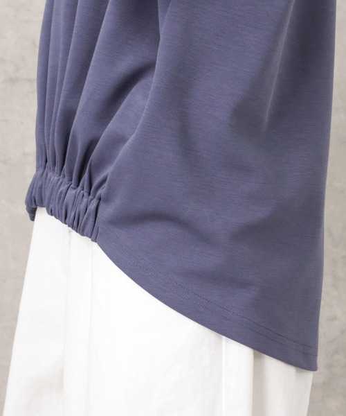 NAVY（ネイビー）の「ステインブロックフロントギャザー無地プルオーバー（Tシャツ/カットソー・レディース・グレイッシュベージュ/パープル/オレンジ/アイボリー・フリー）」の8枚目の写真