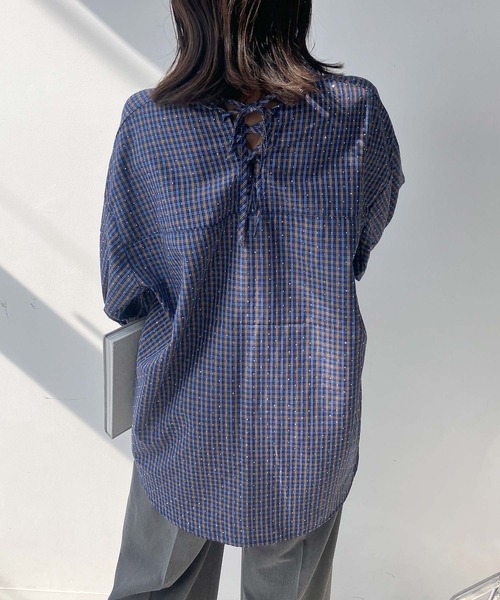 AS KNOW AS plus（アズノゥアズプラス）の「〇レースアップ5分袖スキッパーブラウス（シャツ/ブラウス・レディース・オフホワイト/ネイビー系/ブラック系/ブルー系/グリーン系/ベージュ系/サックスブルー系/ブルー系1/ブルー系2/イエロー系2/ブルー系3/サックスブルー系1/ベージュ系その他/ブルー系その他・FREE）」の7枚目の写真