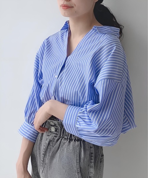 AS KNOW AS plus（アズノゥアズプラス）の「〇レースアップ5分袖スキッパーブラウス（シャツ/ブラウス・レディース・オフホワイト/ネイビー系/ブラック系/ブルー系/グリーン系/ベージュ系/サックスブルー系/ブルー系1/ブルー系2/イエロー系2/ブルー系3/サックスブルー系1/ベージュ系その他/ブルー系その他・FREE）」の17枚目の写真