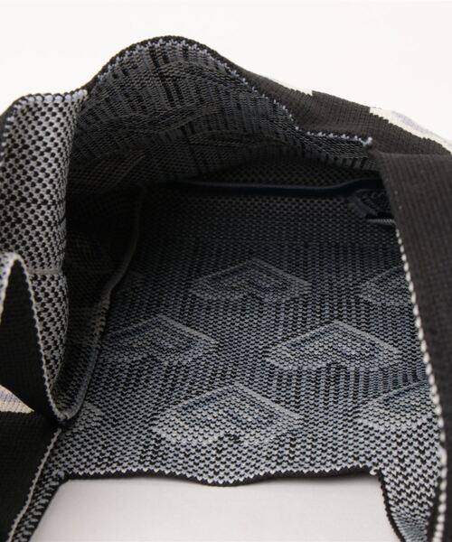 macaroni edge(マカロニエッジ)の「〈macaroni edge/マカロニエッジ〉クロシェ編み キュートなハート柄トートバッグ(トートバッグ・レディース・ブラック/ブラウン/グリーン/パープル/ピンク/ブラック×ピンク・ONE SIZE)」の7枚目の写真
