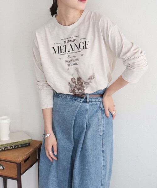 fredy emue（フレディエミュ）の「スラブ天竺PHOTO ロンT（Tシャツ/カットソー・レディース・オフホワイト/グレイッシュブルー/アイボリー/ベビーピンク・38）」の3枚目の写真