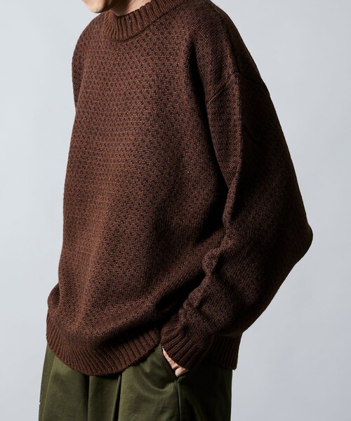 FREAK'S STORE(フリークスストア)の「限定展開 ビッグシルエット バーズアイ クルーネックニット(ニット/セーター・メンズ・ブラウン/グレイッシュベージュ/ブラック/ネイビー・SMALL/MEDIUM/LARGE)」の3枚目の写真
