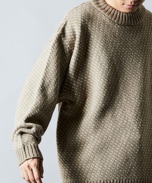 FREAK'S STORE(フリークスストア)の「限定展開 ビッグシルエット バーズアイ クルーネックニット(ニット/セーター・メンズ・ブラウン/グレイッシュベージュ/ブラック/ネイビー・SMALL/MEDIUM/LARGE)」の7枚目の写真