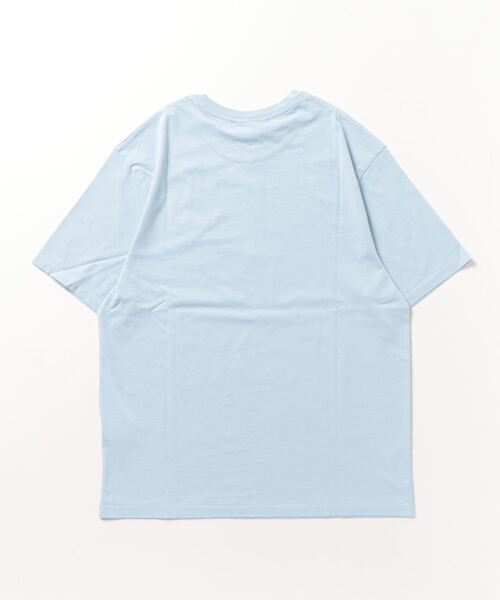 Maison Kitsune(メゾンキツネ)の「CHILLAX FOX PATCH REGULAR TEE SHIRT(Tシャツ/カットソー・メンズ・スカイブルー/グリーン系その他/ブルー系その他/ホワイト/ブラック/ライトグレー/ブラウン系その他/ダークブルー・XS/S/M/L/XL/XXL)」の9枚目の写真