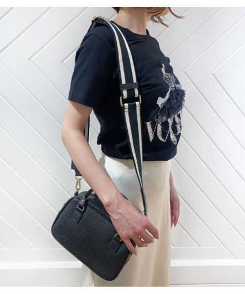 RIPANI(リパーニ)の「【RIPANI/リパーニ】ラインショルダーベルト付きキューブ型ミニボストンバッグ(ボストンバッグ・レディース・オフホワイト/ブラック/モカ・FREE)」の11枚目の写真