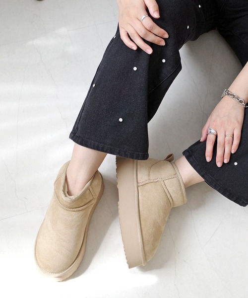 AmiAmi(アミアミ)の「【2025AW再販!】厚底ムートンブーツ/軽量ファーショートブーツ(ブーツ・レディース・グレー/キャメル/グレイッシュベージュ/ベージュ/ブラック・LL/S/M/L)」の22枚目の写真