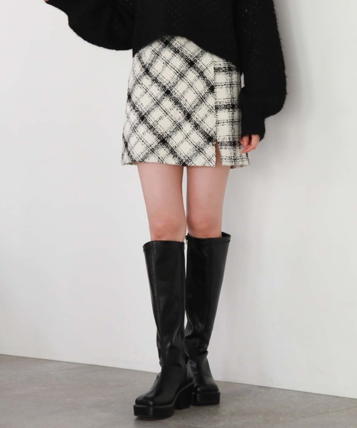 archives（アルシーヴ）の「ブークレチェックスリットスカパン（スカート・レディース・オフホワイト/ブラック/ベージュ・MEDIUM）」の10枚目の写真