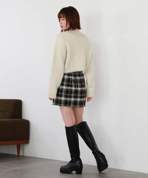 archives（アルシーヴ）の「ブークレチェックスリットスカパン（スカート・レディース・オフホワイト/ブラック/ベージュ・MEDIUM）」の22枚目の写真