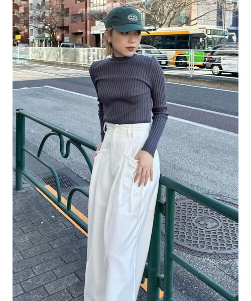 MURUA(ムルーア)の「ドローポケットワイドパンツ(その他パンツ・レディース・ベージュ/グレー/ホワイト・2/1)」の7枚目の写真