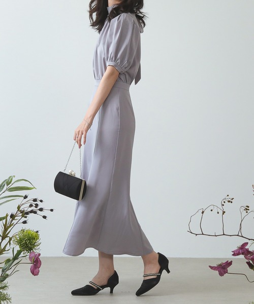 セール】シンプル フレア ハイネック バックリボン マーメイドドレス